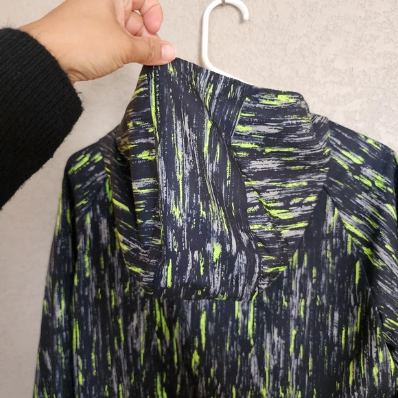 Gymshark non-stopCropped hoodie size Small - Picture 5 of 8